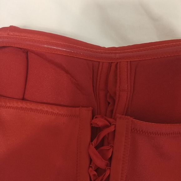 Cacique Red Satin Bustier Corset Back Bra Top Size 22/24 strapless - Picture 7 of 9